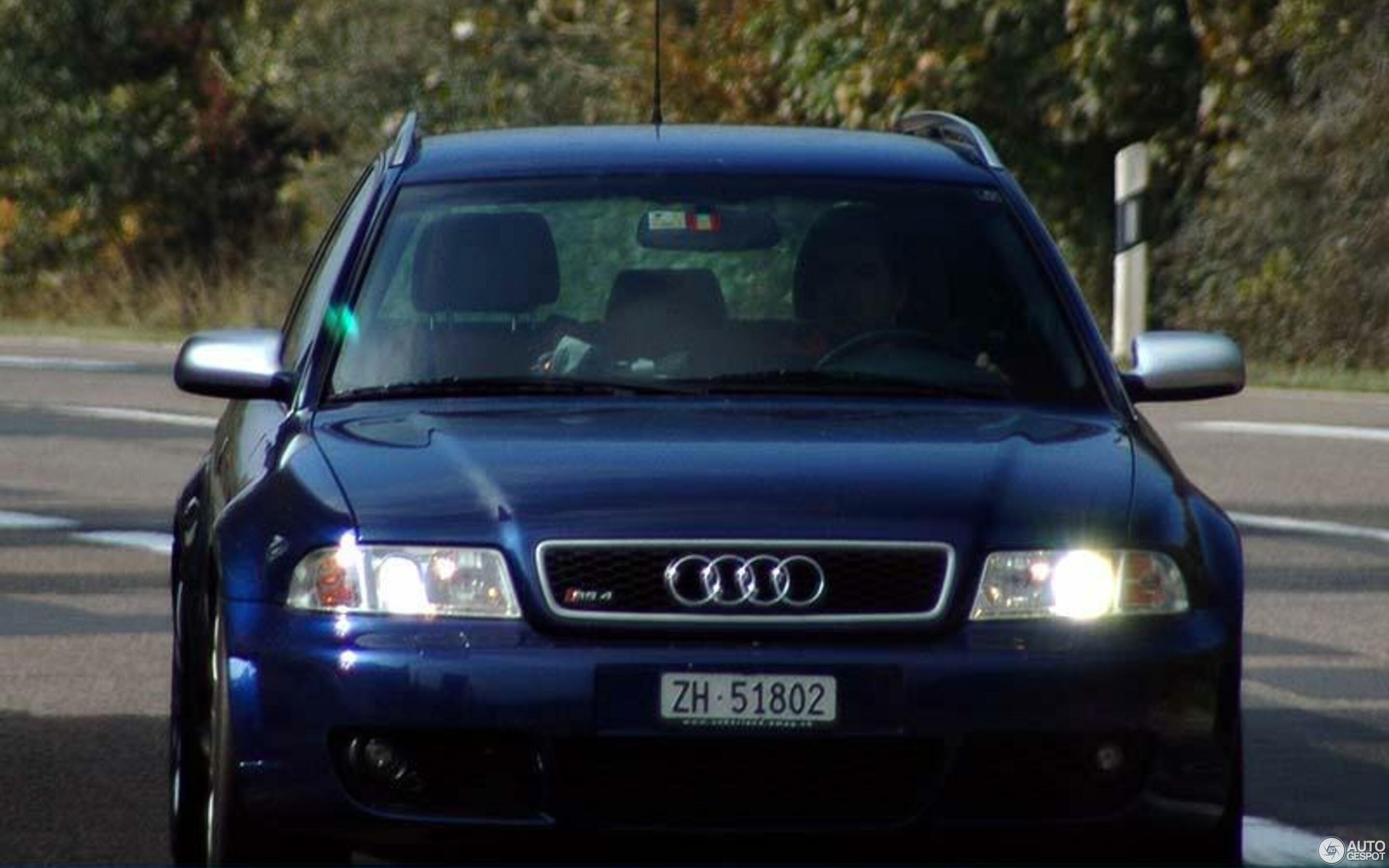 Audi RS4 Avant B5