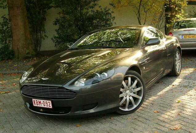 Aston Martin DB9