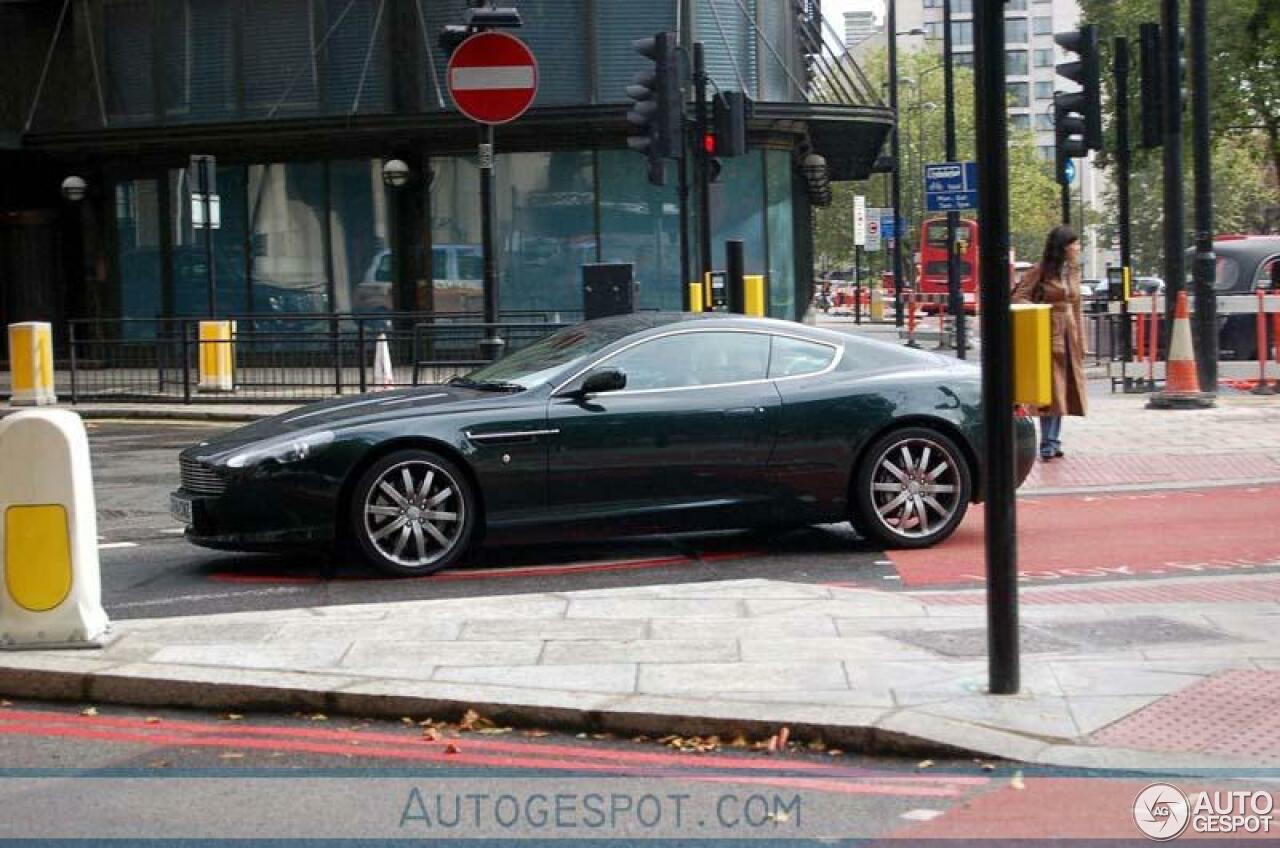 Aston Martin DB9