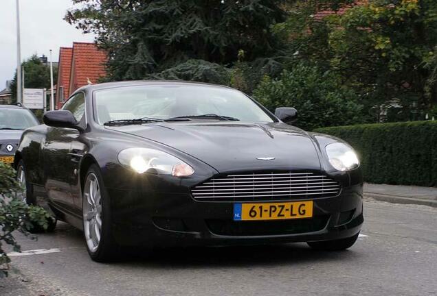 Aston Martin DB9