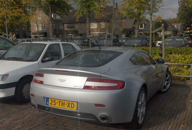 Aston Martin V8 Vantage