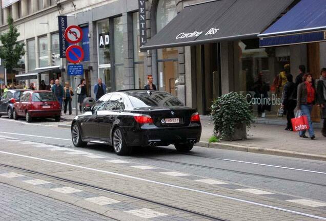 BMW M5 E60 2005