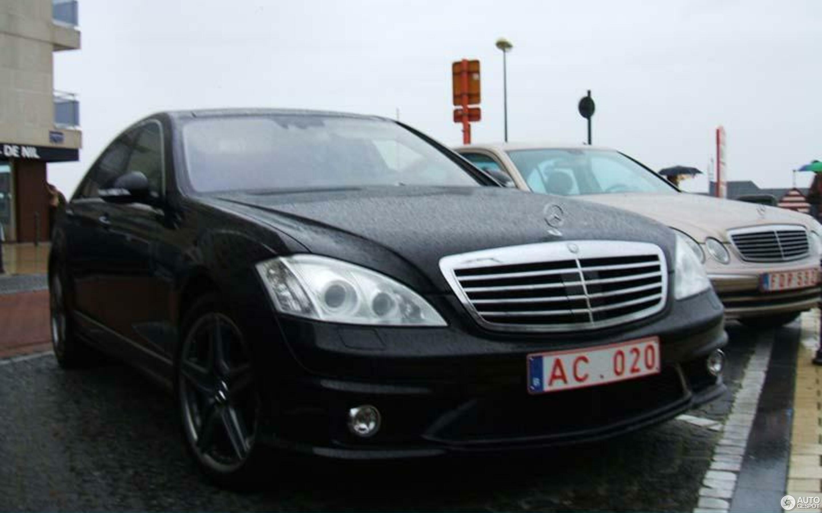 Mercedes-Benz S 65 AMG V221