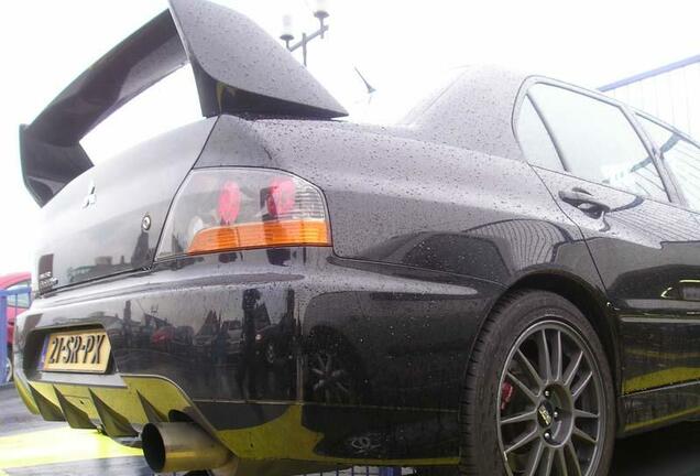 Mitsubishi Lancer Evolution IX