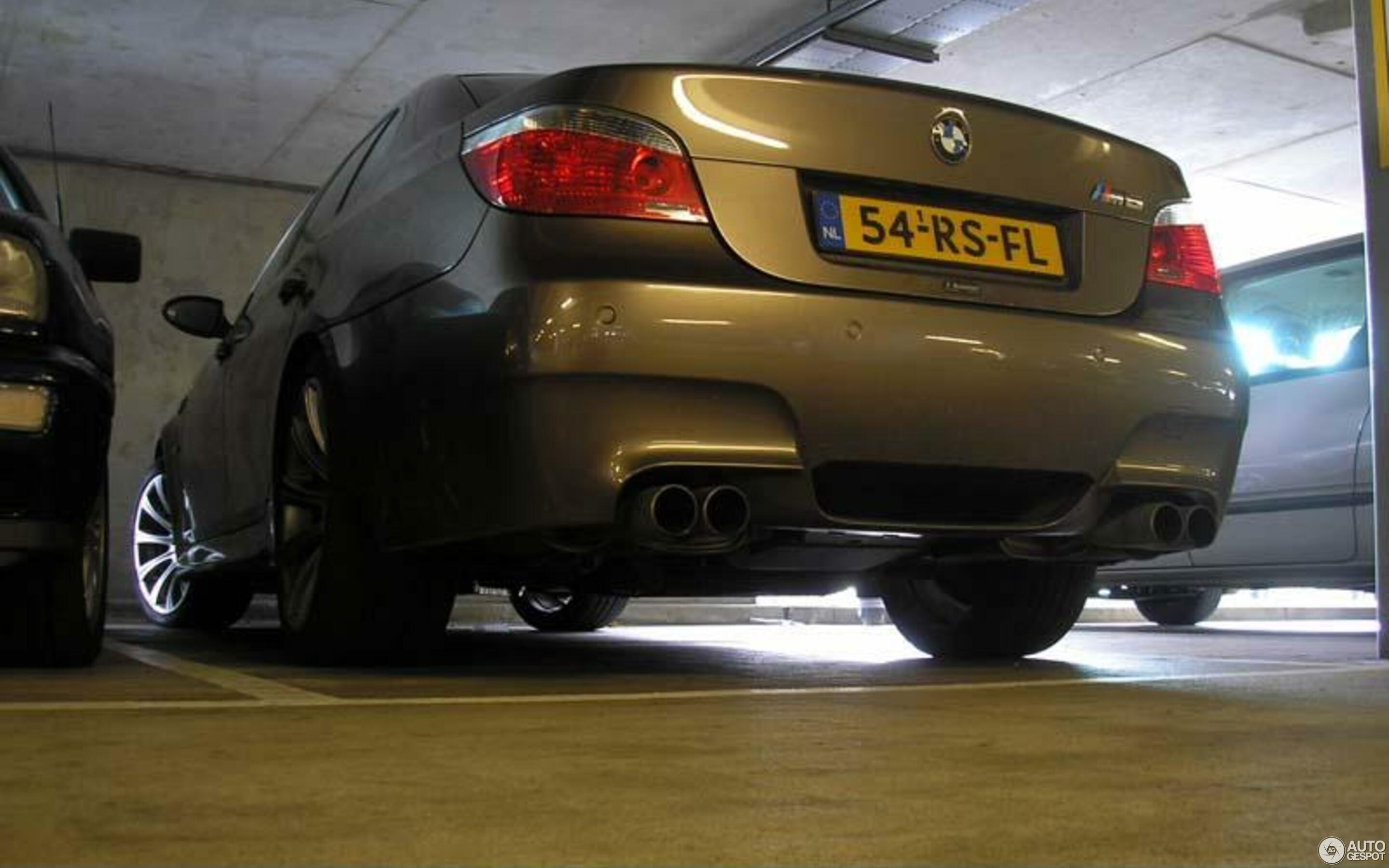 BMW M5 E60 2005