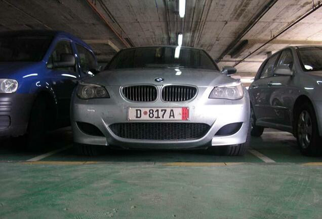 BMW M5 E60 2005