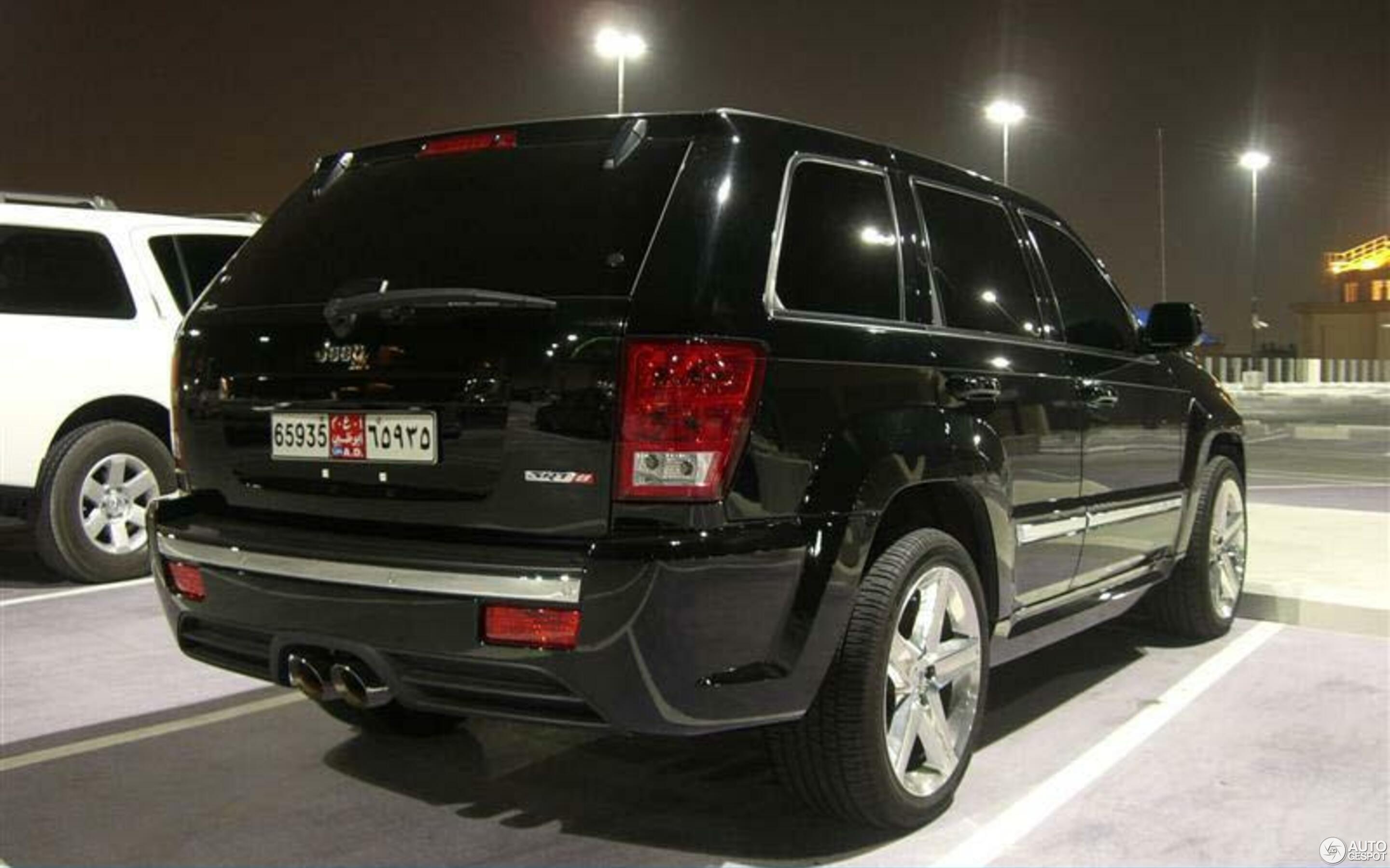 Jeep Grand Cherokee SRT-8 2005