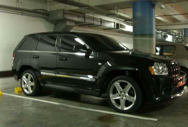 Jeep Grand Cherokee SRT-8 2005