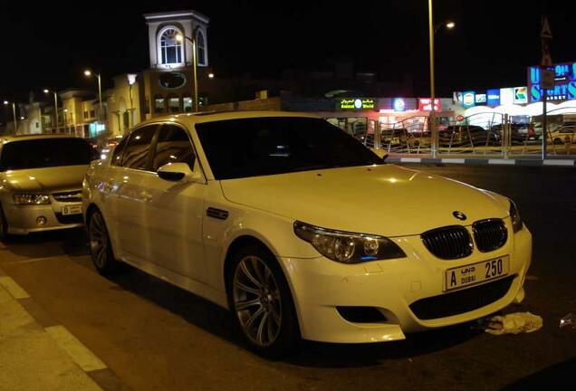 BMW M5 E60 2005