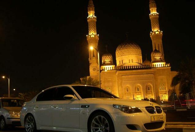 BMW M5 E60 2005