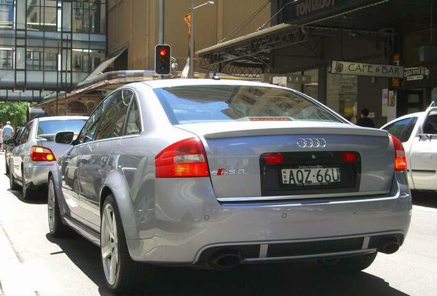 Audi RS6 Sedan C5