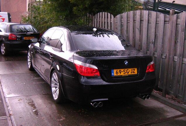 BMW M5 E60 2005