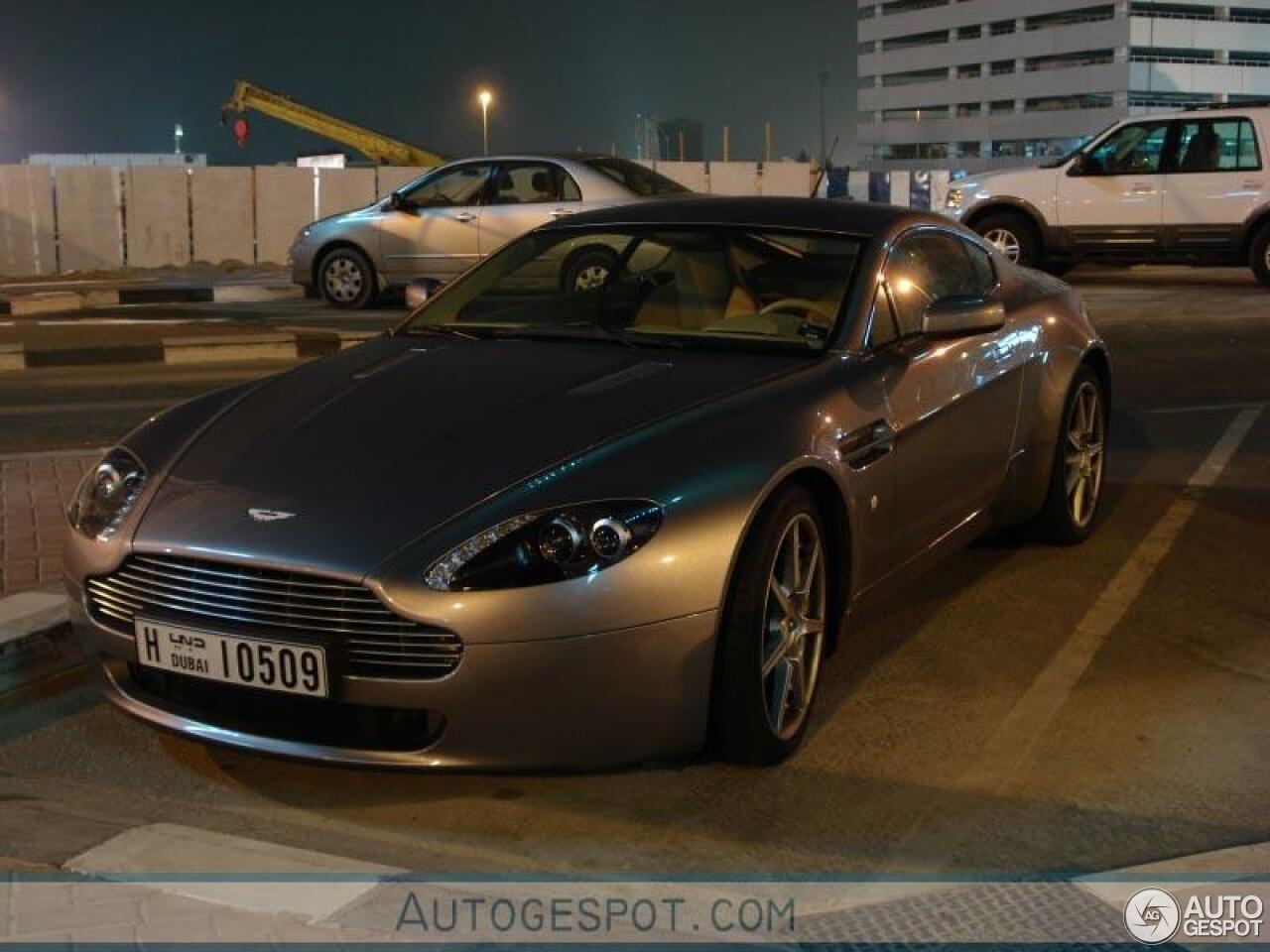 Aston Martin V8 Vantage