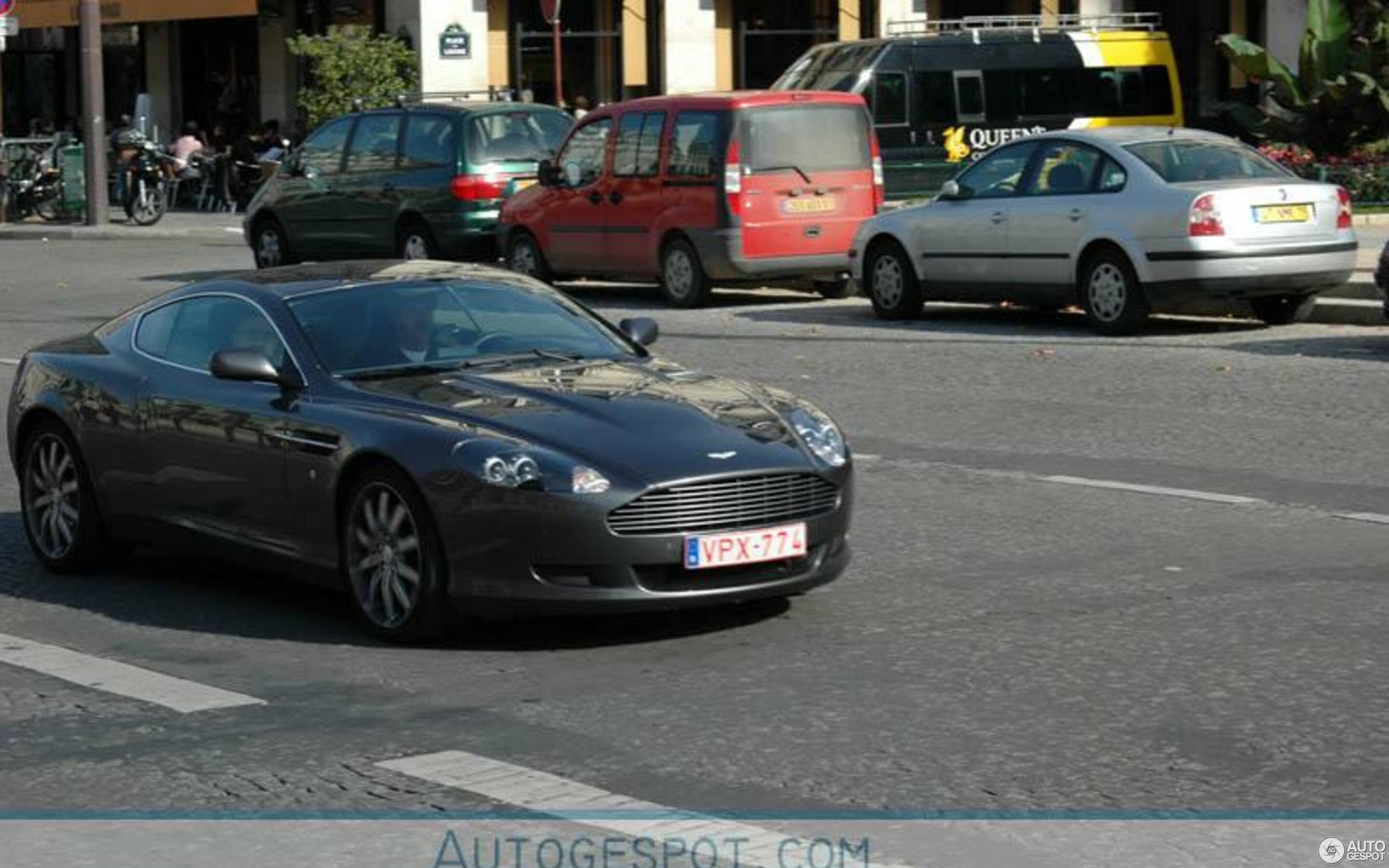 Aston Martin DB9