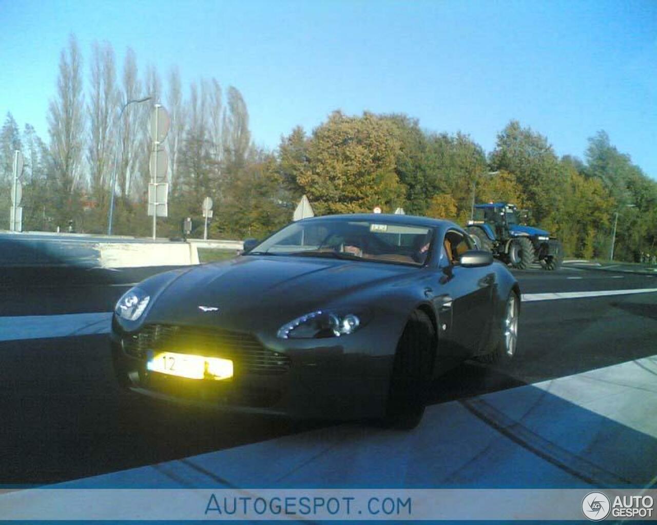 Aston Martin V8 Vantage