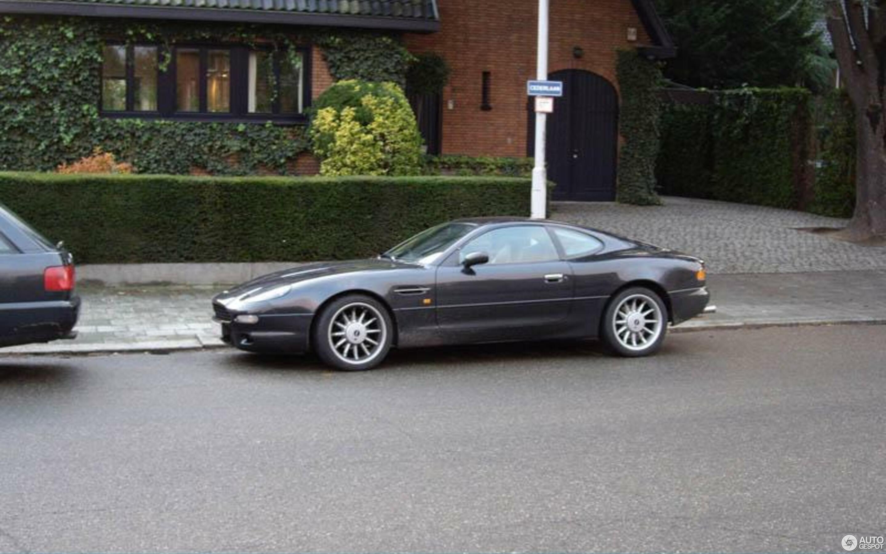 Aston Martin DB7