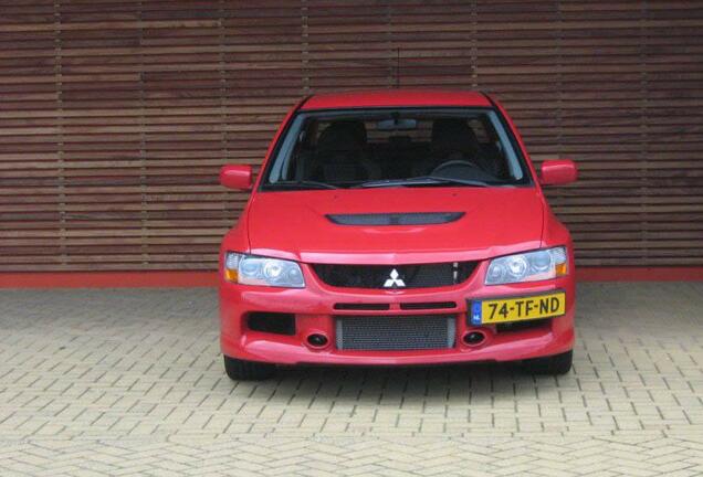 Mitsubishi Lancer Evolution IX