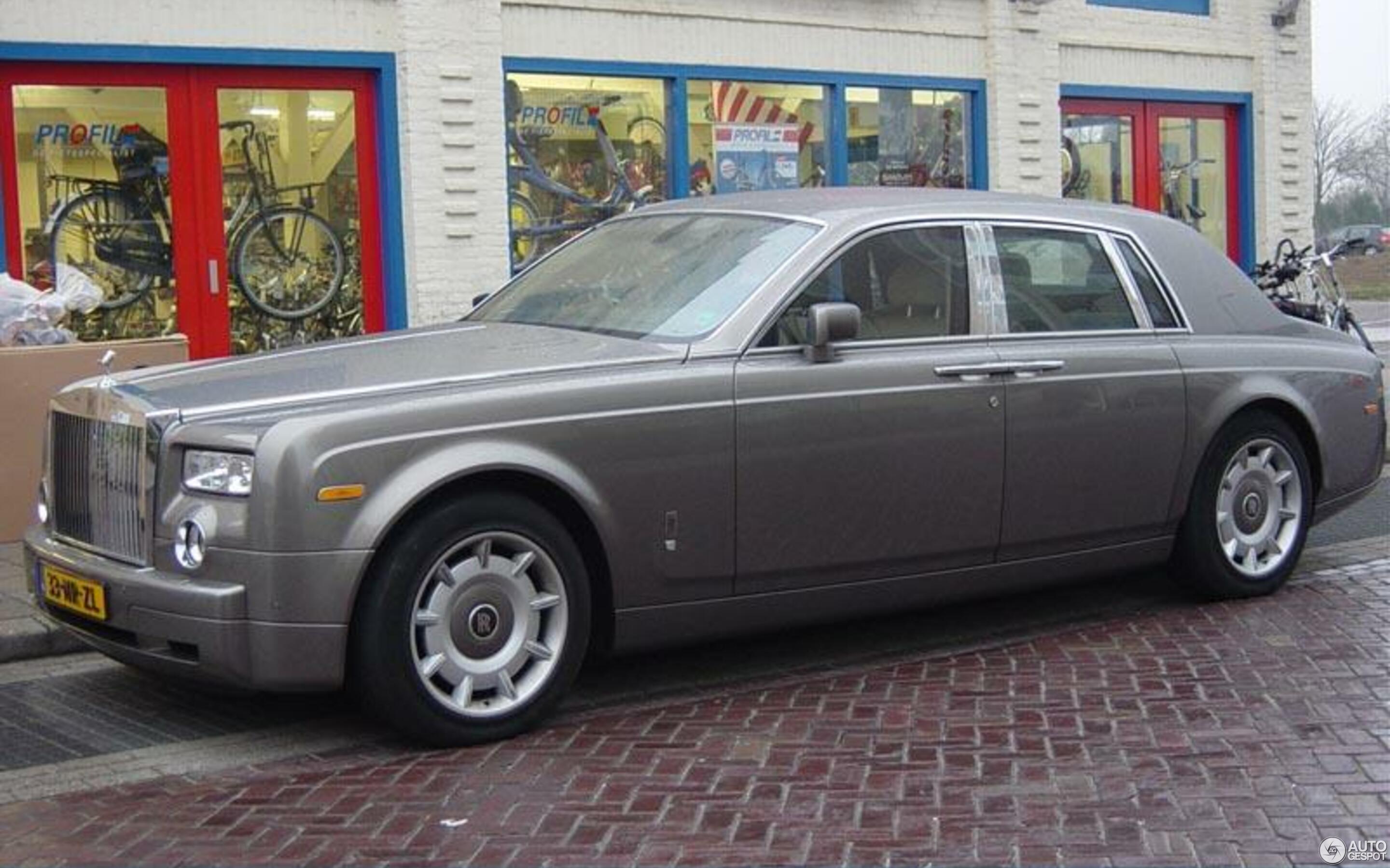 Rolls-Royce Phantom