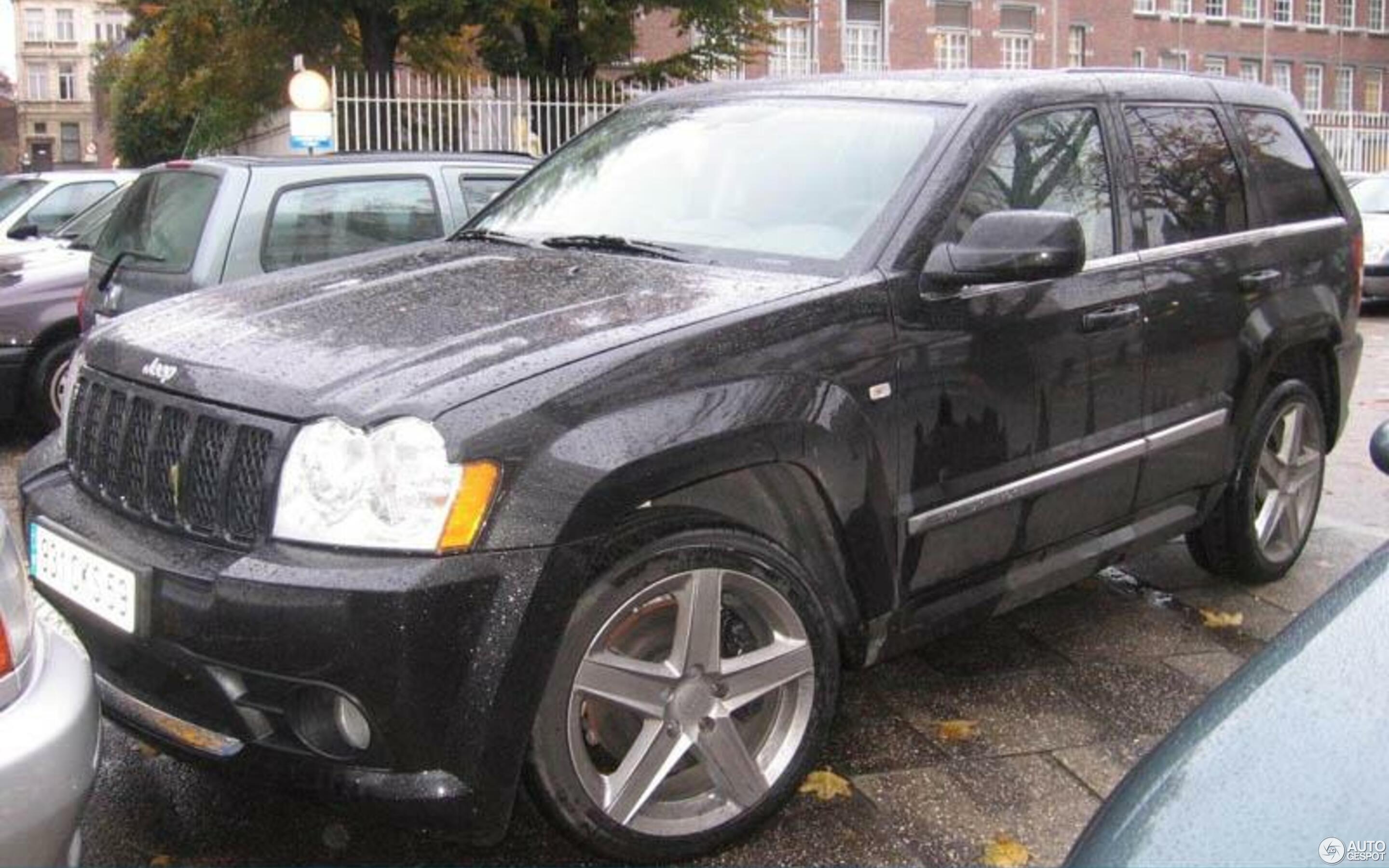 Jeep Grand Cherokee SRT-8 2005