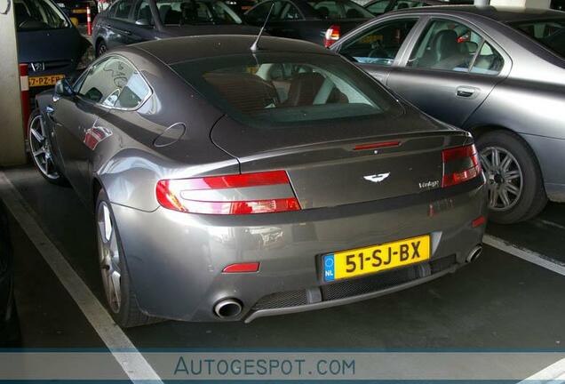 Aston Martin V8 Vantage