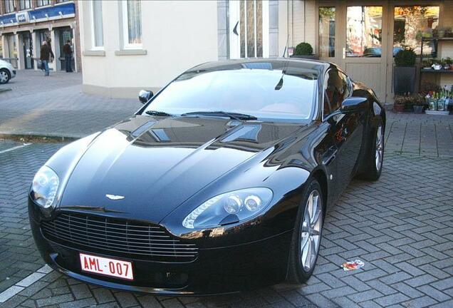 Aston Martin V8 Vantage