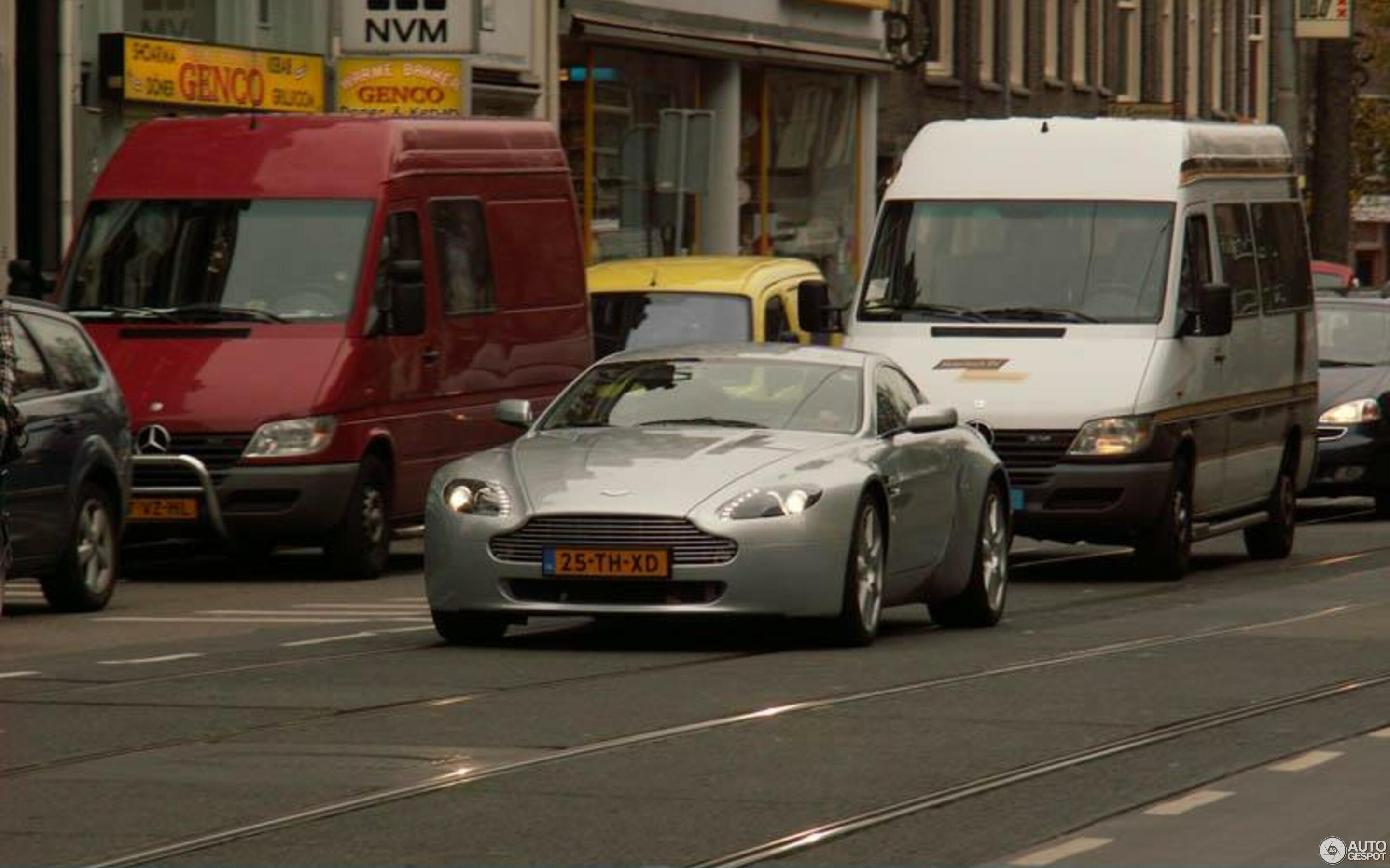 Aston Martin V8 Vantage