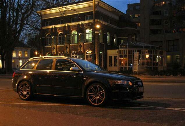 Audi RS4 Avant B7