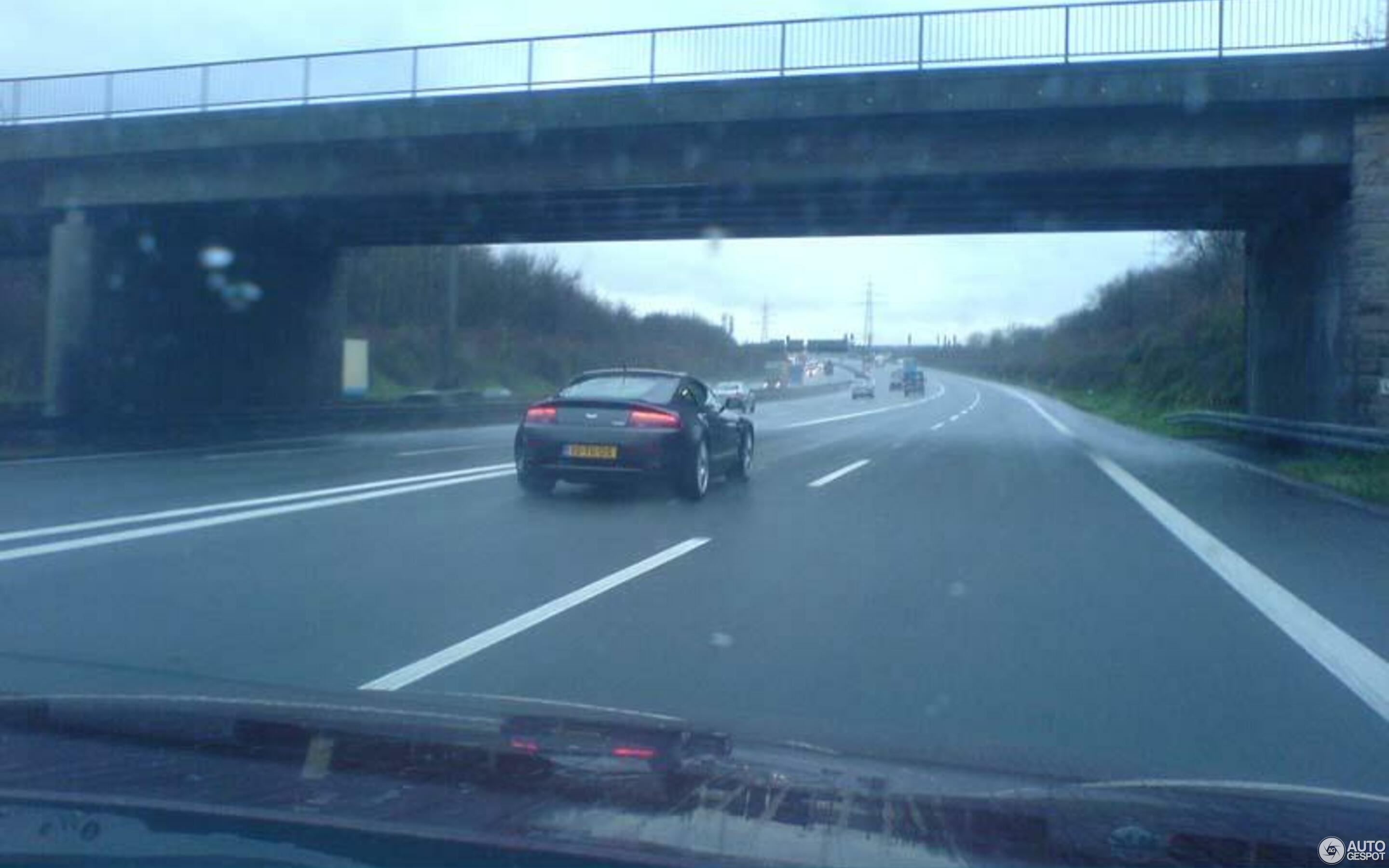 Aston Martin V8 Vantage