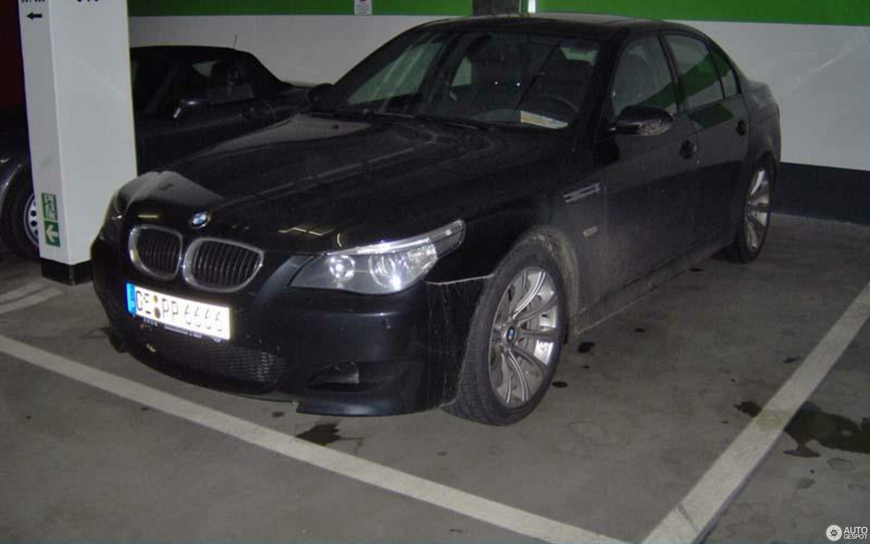 BMW M5 E60 2005