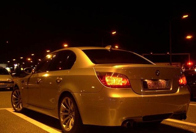 BMW M5 E60 2005