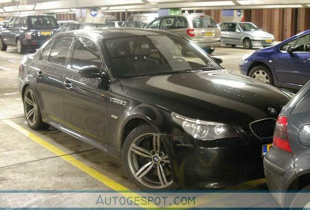 BMW M5 E60 2005