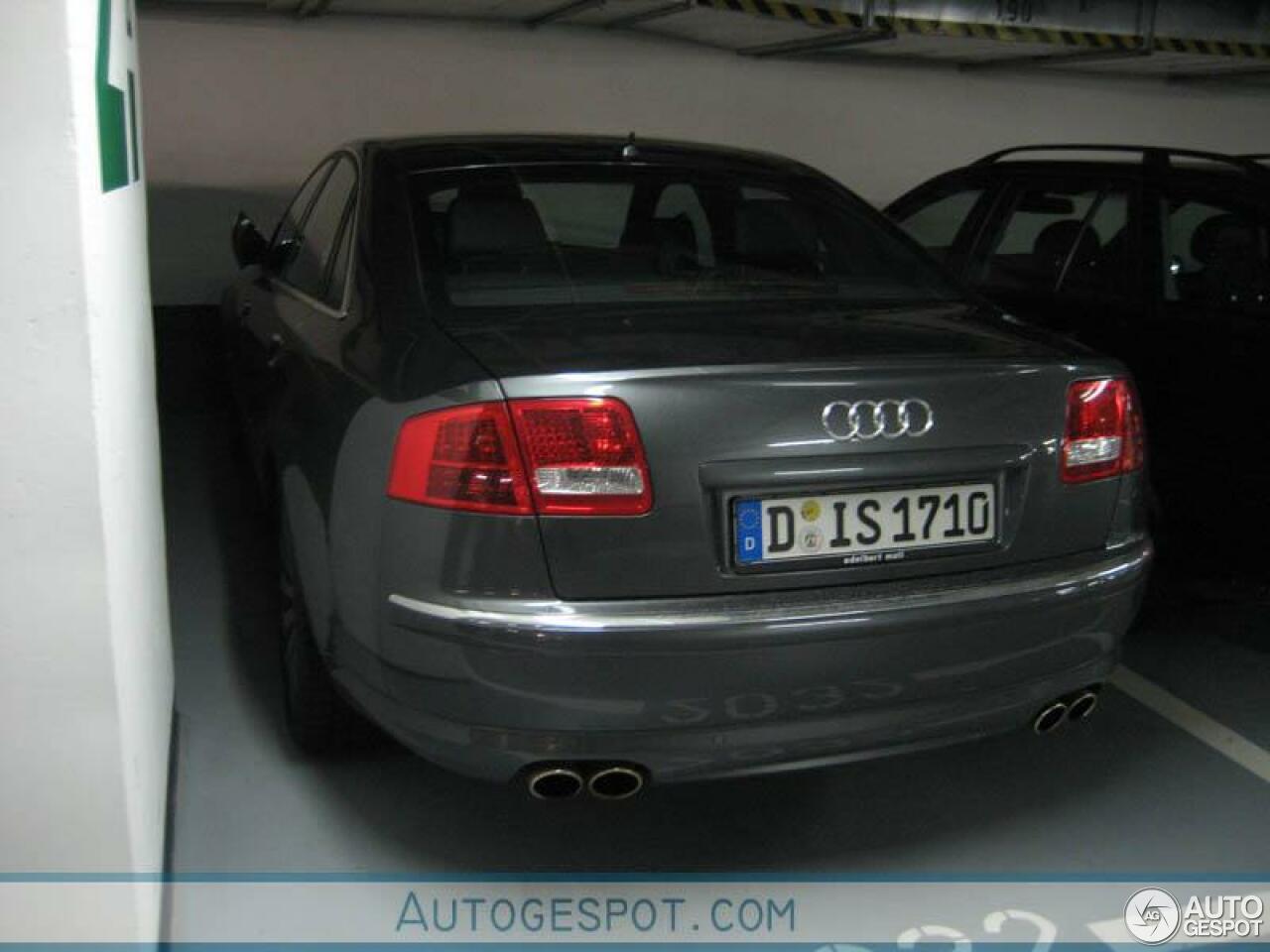 Audi S8 D3