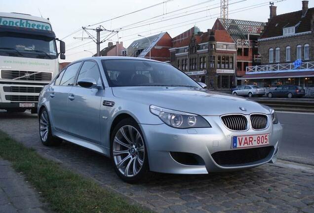 BMW M5 E60 2005