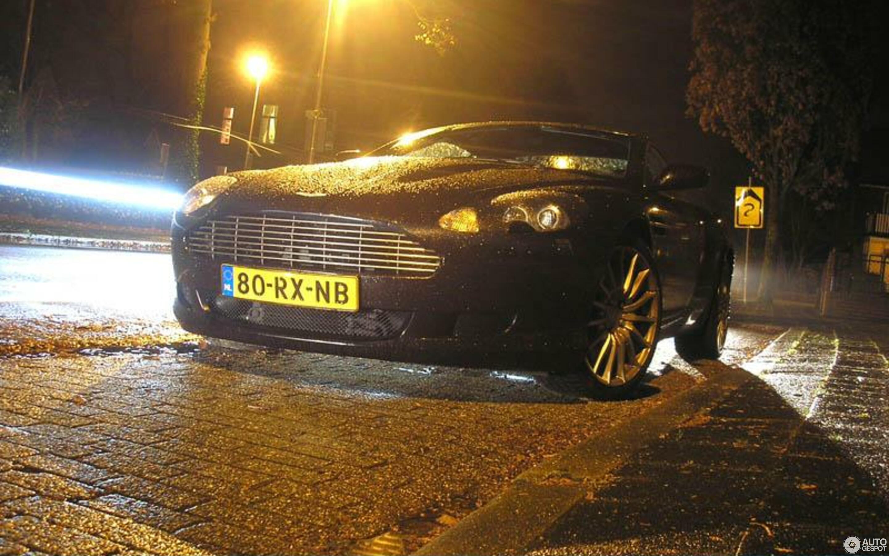 Aston Martin DB9