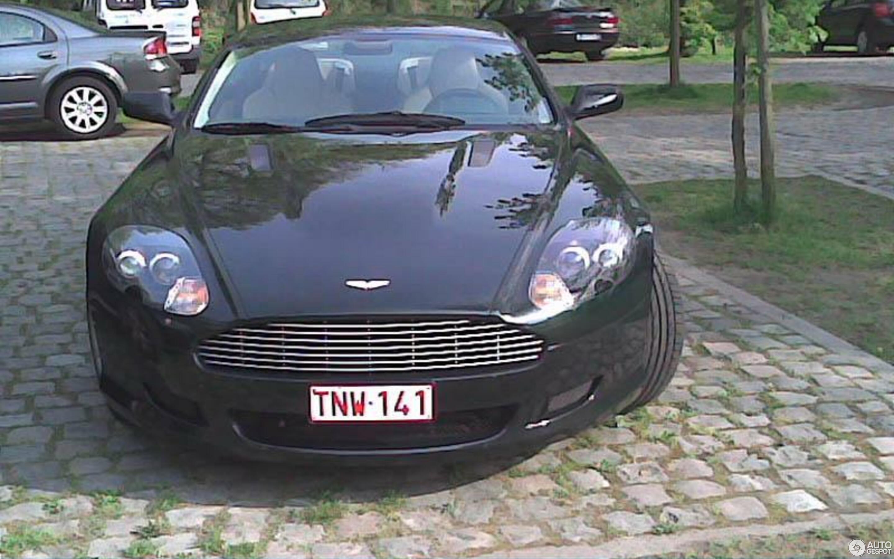 Aston Martin DB9