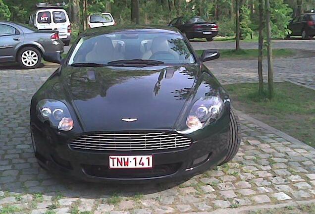 Aston Martin DB9