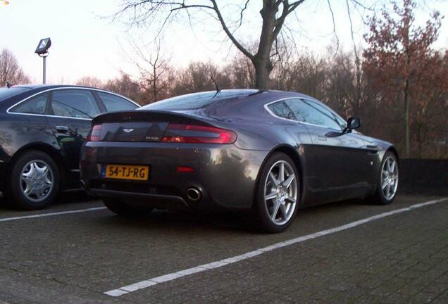 Aston Martin V8 Vantage