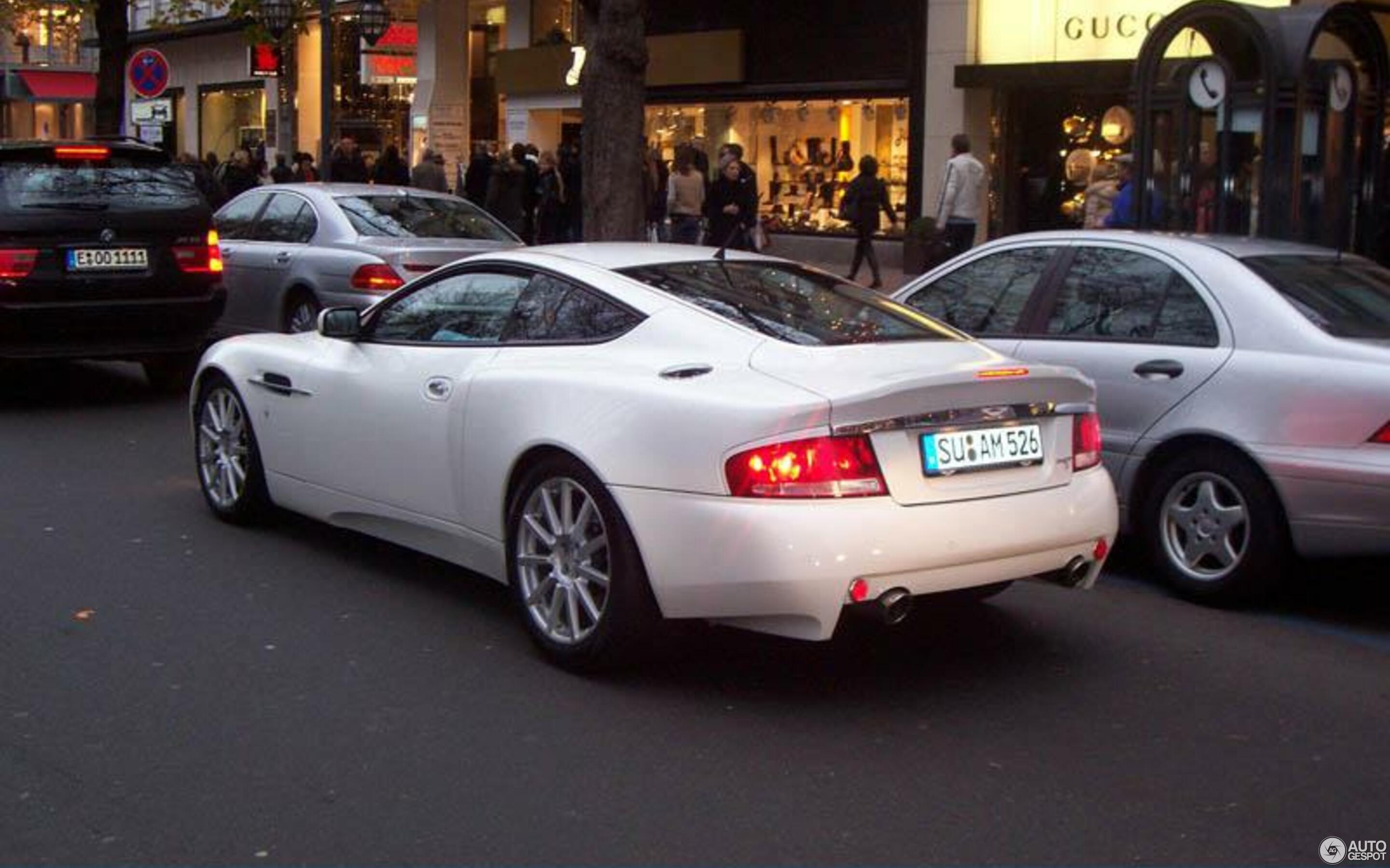 Aston Martin Vanquish S