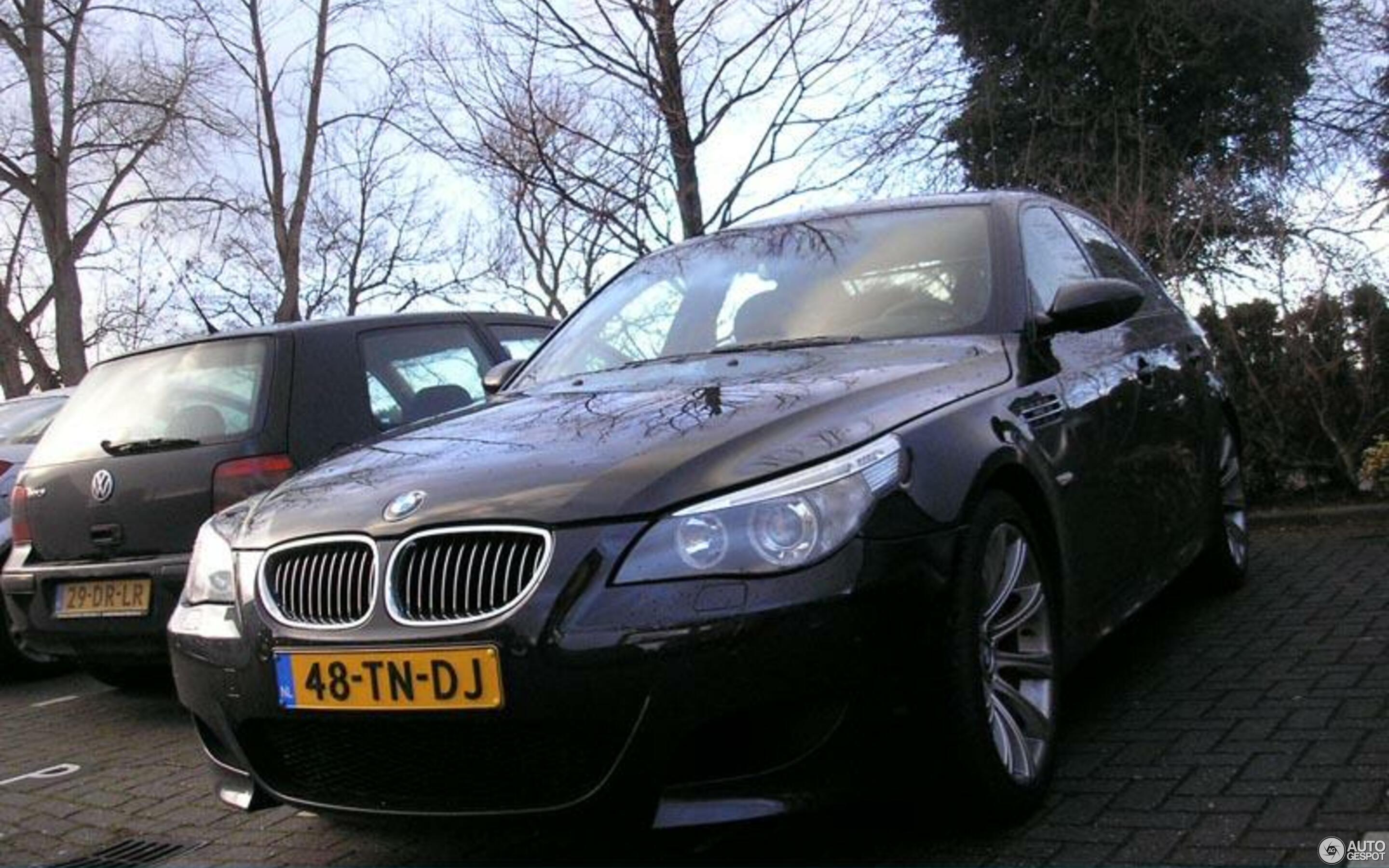 BMW M5 E60 2005