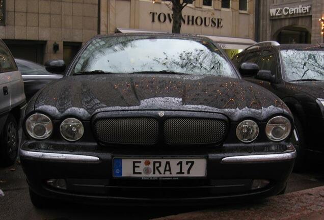 Jaguar XJR