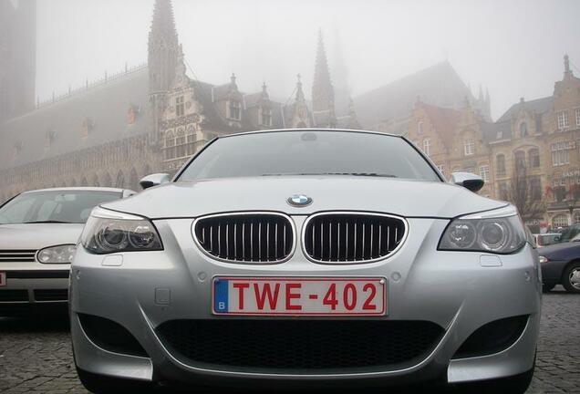 BMW M5 E60 2005