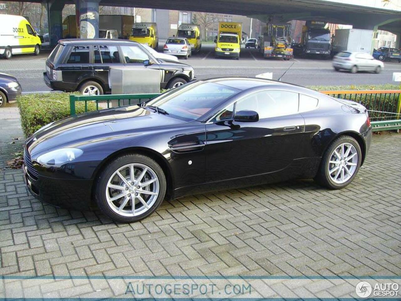 Aston Martin V8 Vantage