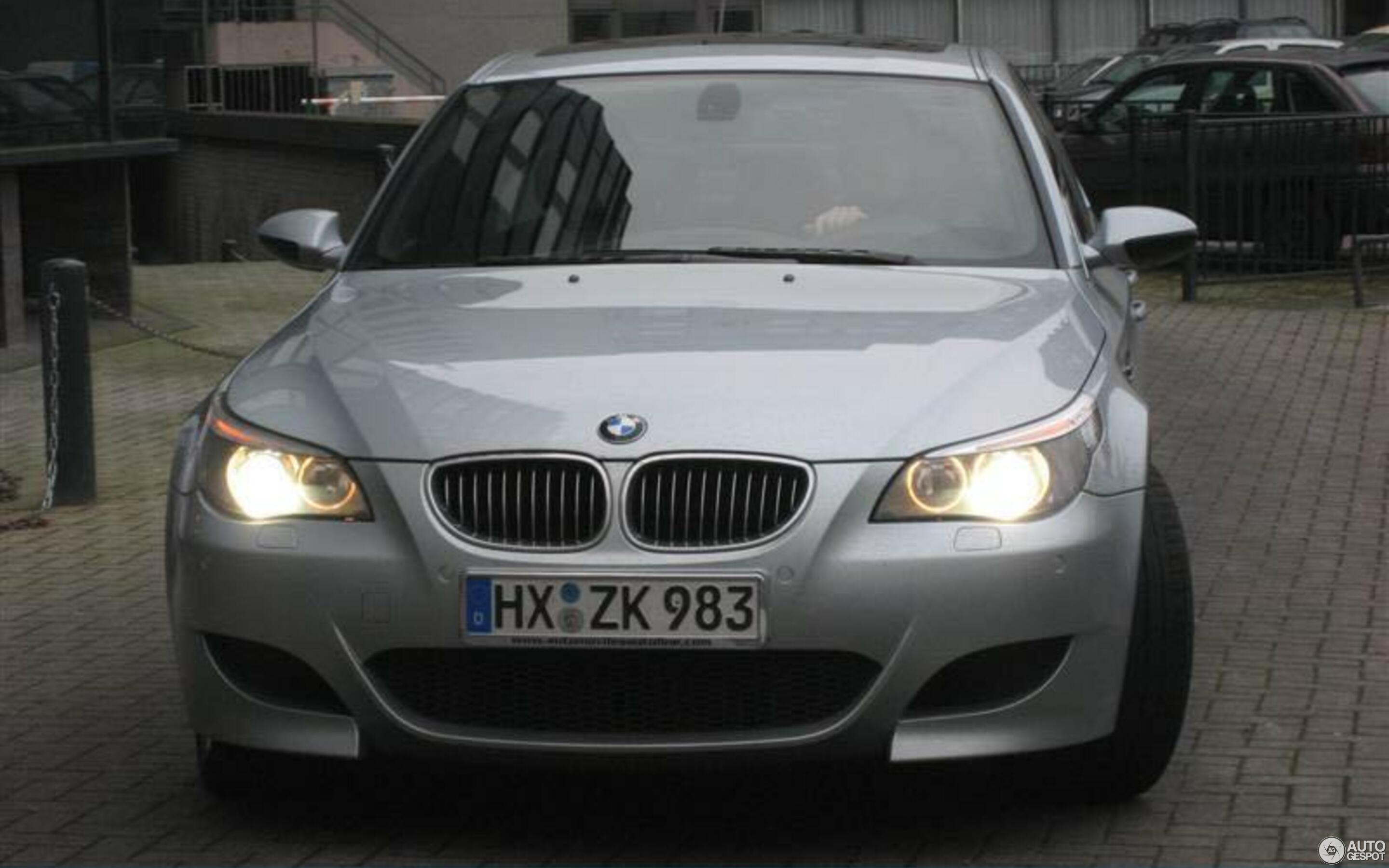 BMW M5 E60 2005