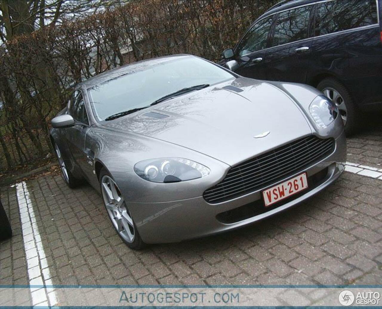 Aston Martin V8 Vantage