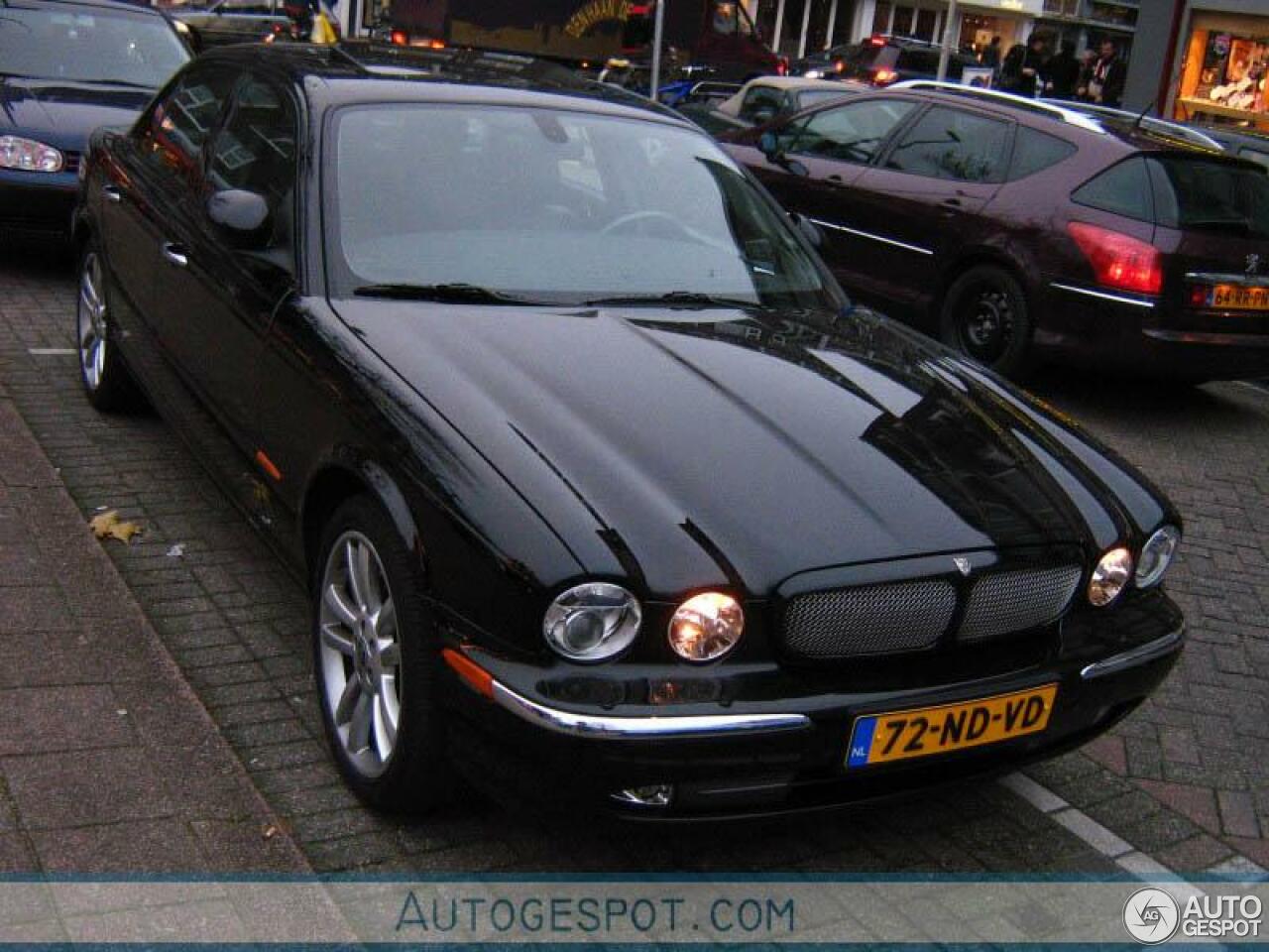 Jaguar XJR