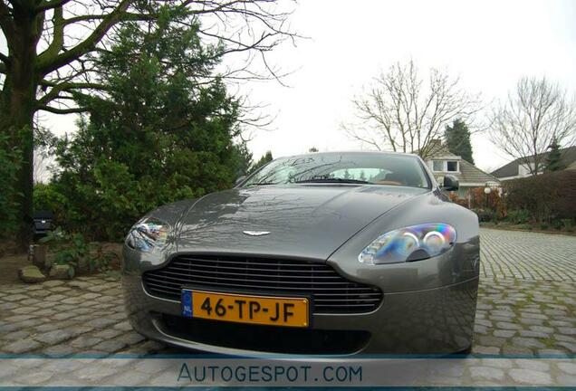 Aston Martin V8 Vantage