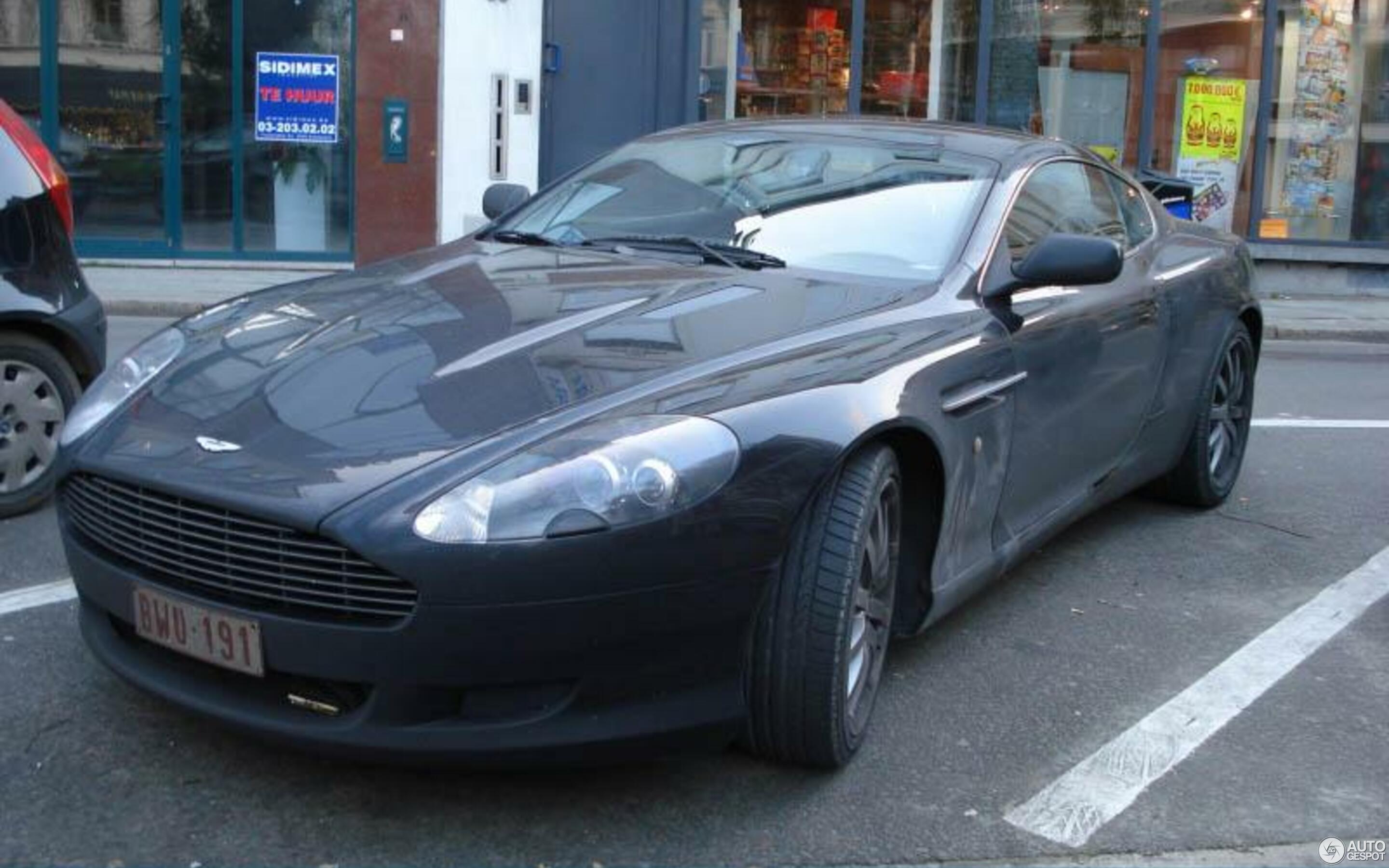 Aston Martin DB9