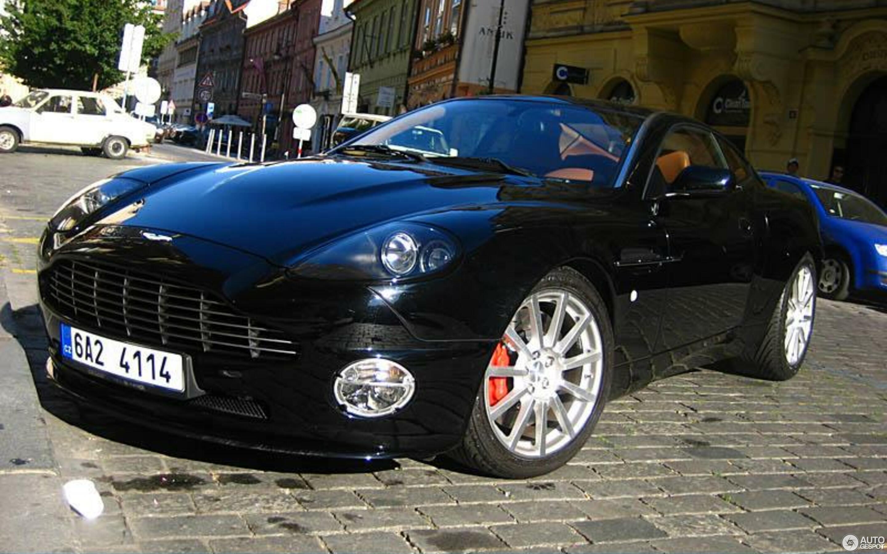 Aston Martin Vanquish S