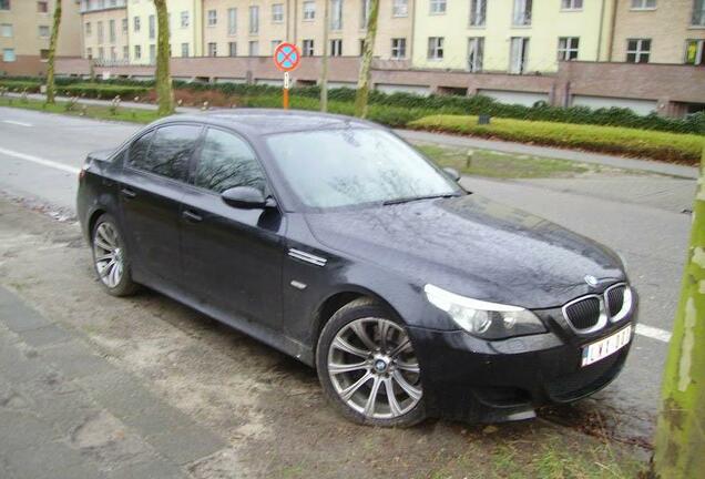 BMW M5 E60 2005