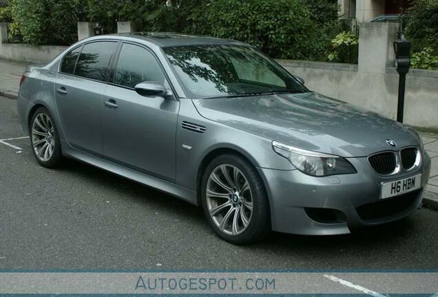 BMW M5 E60 2005